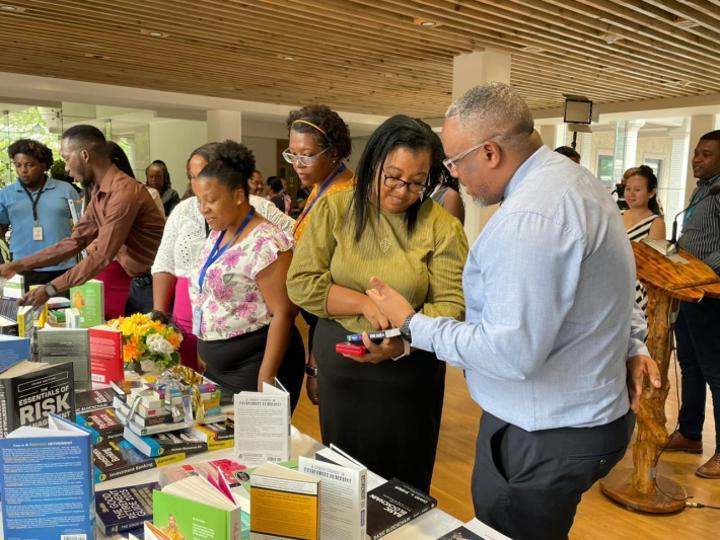 FSA donates 70 books to promote financial education FSA donates 70 books to promote financial education