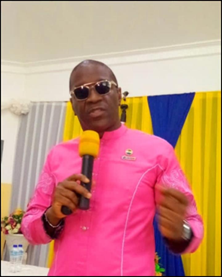 Delivering a Powerful Public Lecture… Rokel Bank MD Cautions FBC Students to ‘Stay Ahead of the Curve’ Delivering a Powerful Public Lecture… Rokel Bank MD Cautions FBC Students to ‘Stay Ahead of the Curve’