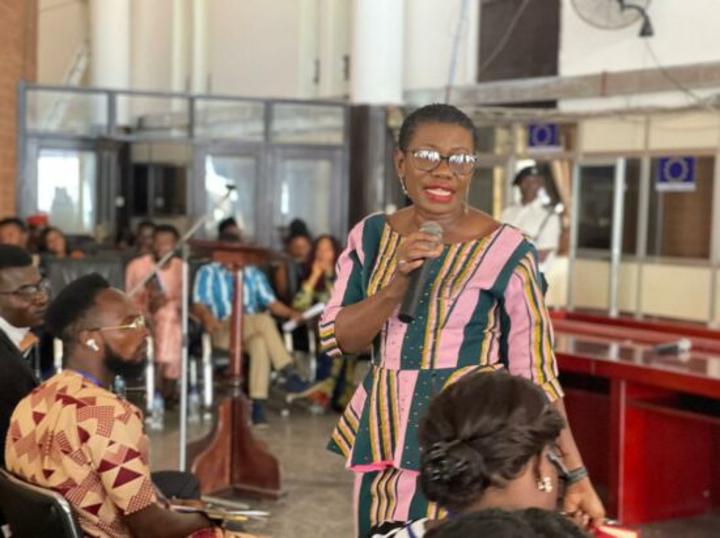 Mayor Aki-Sawyerr admonishes Youth Ambassadors to promote peace as the foundation for national development Mayor Aki-Sawyerr admonishes Youth Ambassadors to promote peace as the foundation for national development