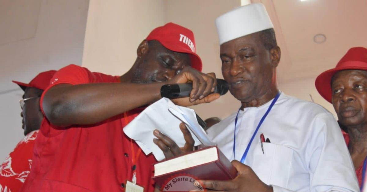 Samura Kamara Officially Takes Oath to Serve and Lead APC in June General Elections Samura Kamara Officially Takes Oath to Serve and Lead APC in June General Elections