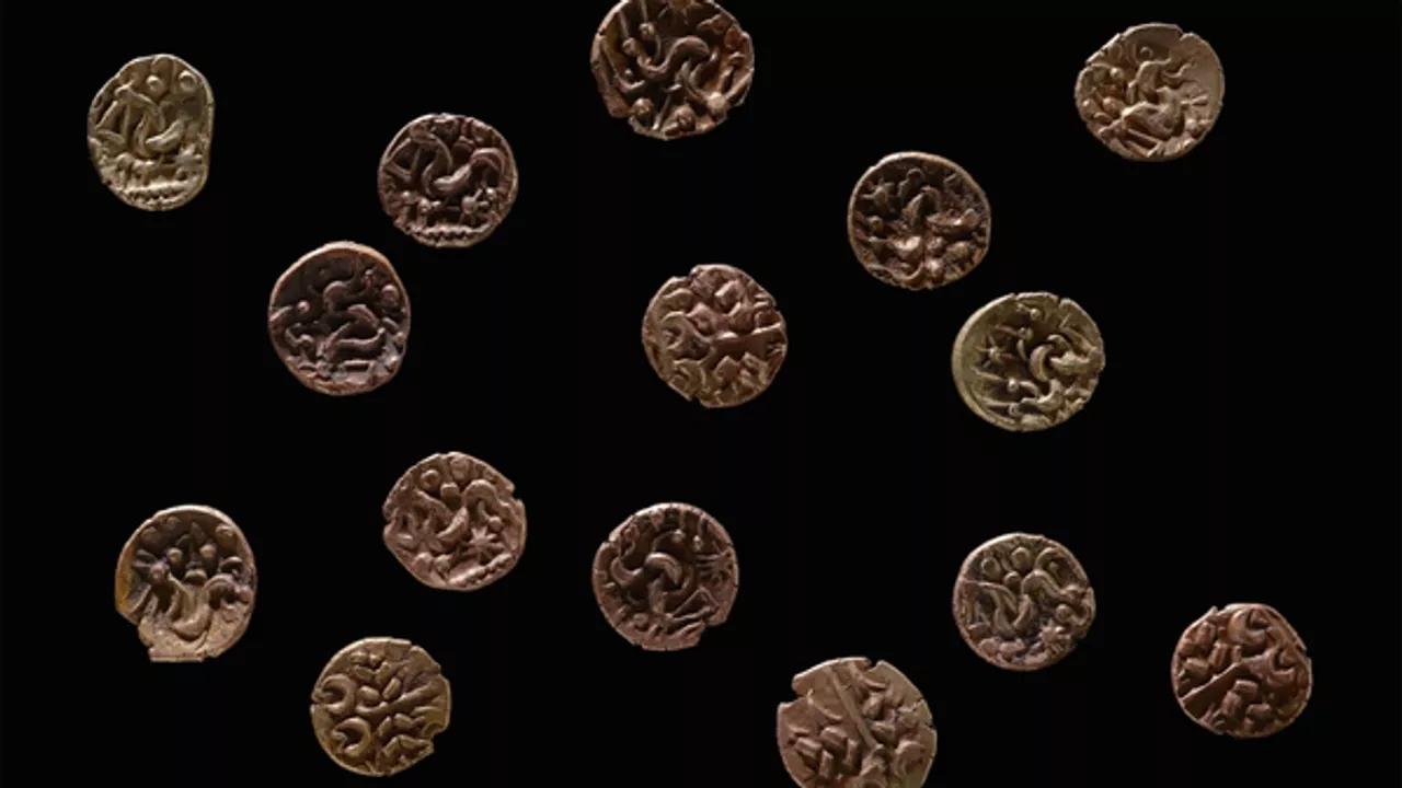 2,000-Year-Old Gold Coins From Iron Age Tribe Found in Wales 2,000-Year-Old Gold Coins From Iron Age Tribe Found in Wales
