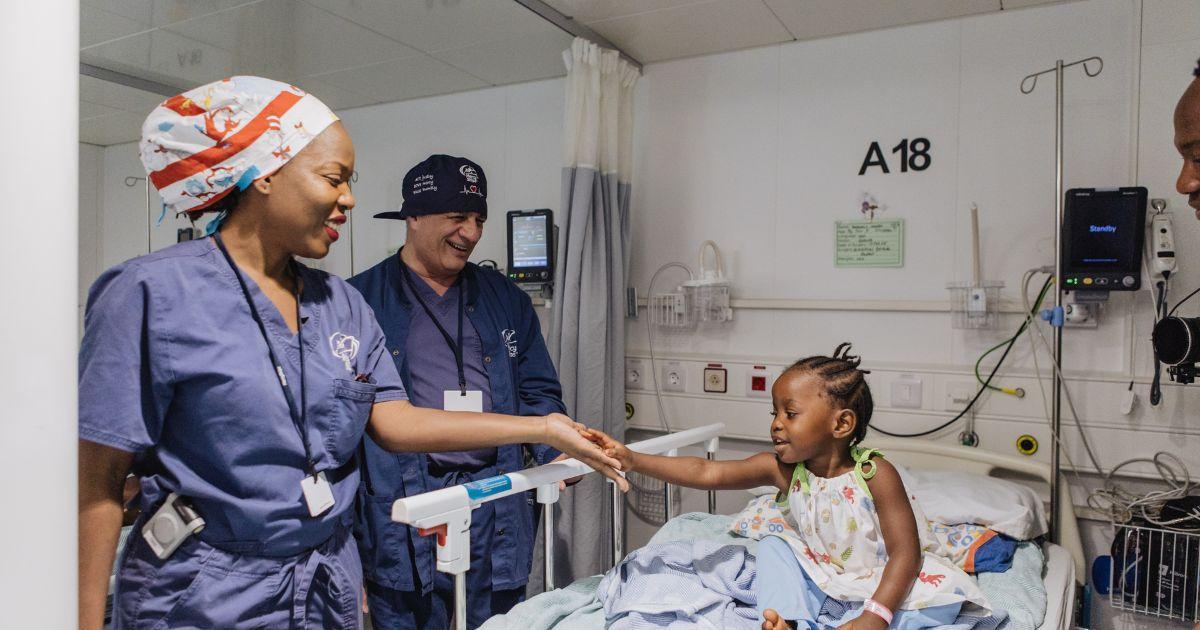Mercy Ships' First Female Pediatric Surgeon Saves Lives Mercy Ships' First Female Pediatric Surgeon Saves Lives