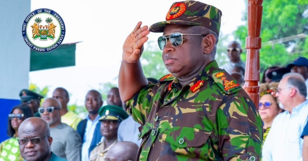 President Bio Donates NLe 500,000 to Retired Soldiers President Bio Donates NLe 500,000 to Retired Soldiers