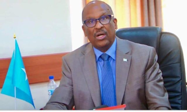 وزير التربية والتعليم في الحكومة الفيدرالية عبدالله جودح بري وزير التربية والتعليم في الحكومة الفيدرالية عبدالله جودح بري