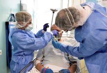 نقابة الأطباء تحذر من ارتفاع الاصابة بكورونا