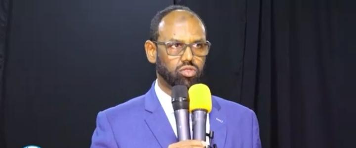 اتحاد المرشحين الرئاسيين يتهم الحكومة الصومالية بمحاولة اختطاف الانتخابات وينفي كلاما لرئيس ولاية غلمدغ اتحاد المرشحين الرئاسيين يتهم الحكومة الصومالية بمحاولة اختطاف الانتخابات وينفي كلاما لرئيس ولاية غلمدغ