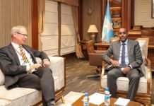 رئيس الوزراء يبحث مع وزير التنمية والتعاون الدولي السويدي تعزيز التعاون رئيس الوزراء يبحث مع وزير التنمية والتعاون الدولي السويدي تعزيز التعاون