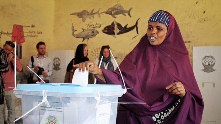 المجتمع الدولي يدعو الأحزاب السياسية في أرض الصومال إلى حل خلافاتها في قضية الانتخابات
