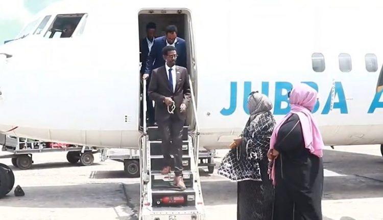 وصول النائب الأول لرئيس ولاية جوبالاند إلى مقديشو وصول النائب الأول لرئيس ولاية جوبالاند إلى مقديشو