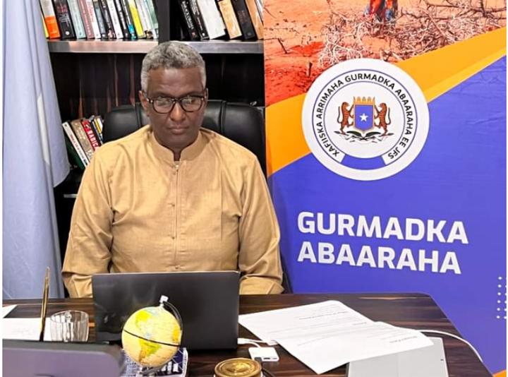 عبر تقنية الفيديو كونفرانس … المبعوث الخاص للرئيس حول الشؤون الإنسانية ومواجهة الجفاف يجتمع مع نائب السفير الألماني الدى البلاد عبر تقنية الفيديو كونفرانس … المبعوث الخاص للرئيس حول الشؤون الإنسانية ومواجهة الجفاف يجتمع مع نائب السفير الألماني الدى البلاد