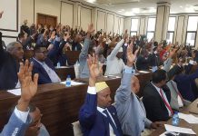 الصومال..تعديل “الدستور” الطريق نحو حكم دولة القانون الصومال..تعديل "الدستور" الطريق نحو حكم دولة القانون