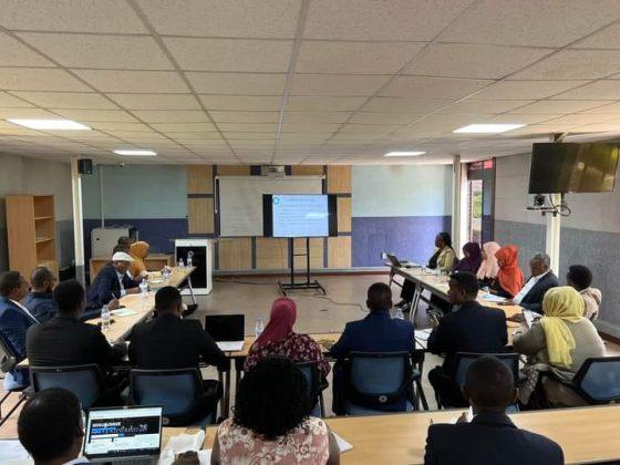 رئيس لجنة موظفي الخدمة المدنية يصل رواندا رئيس لجنة موظفي الخدمة المدنية يصل رواندا