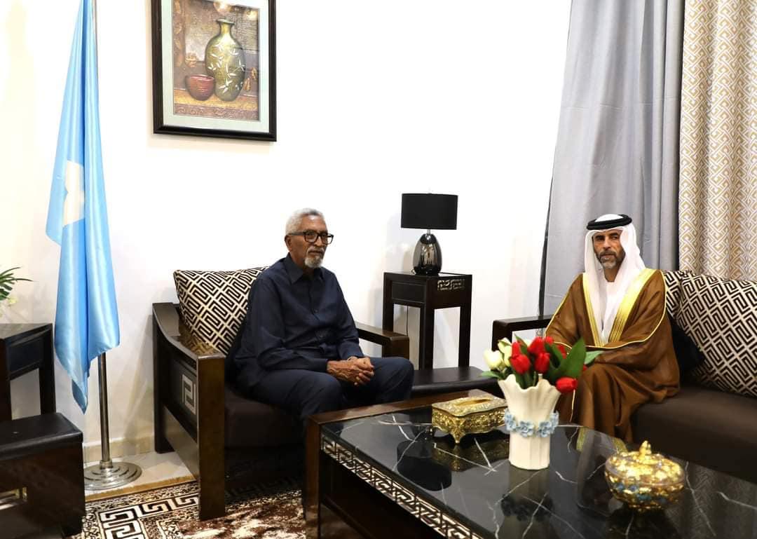 رئيس مجلس الشيوخ يلتقي سفير دولة الإمارات لدى الصومال