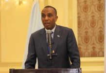 رئيس الوزراء يلتقي الجالية الصومالية في مصر رئيس الوزراء يلتقي الجالية الصومالية في مصر