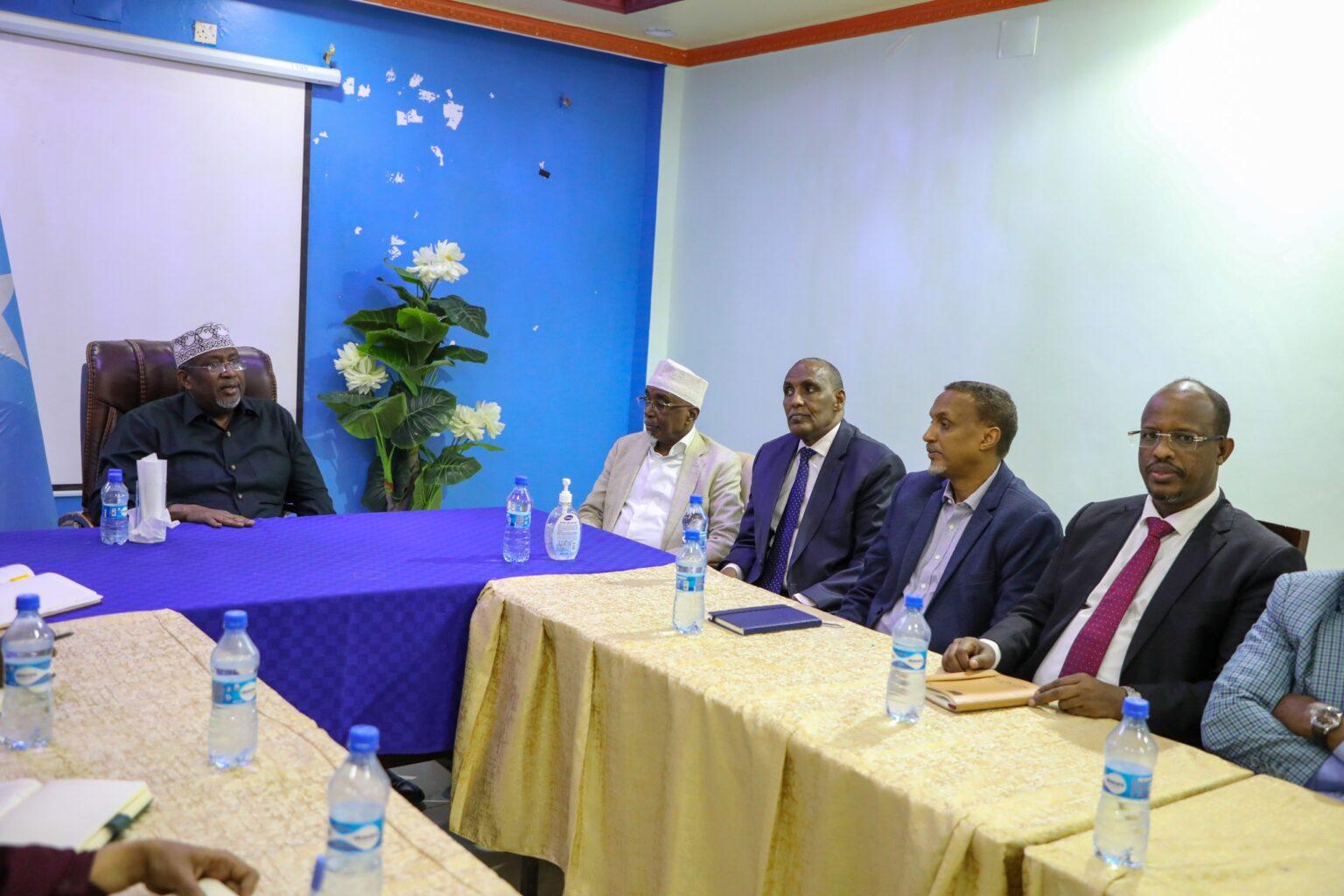 رئيس مجلس الشعب يعرب عن أمله في أن ينهي مؤتمر بيدوا التوتر السياسي في ولاية جنوب الغرب رئيس مجلس الشعب يعرب عن أمله في أن ينهي مؤتمر بيدوا التوتر السياسي في ولاية جنوب الغرب