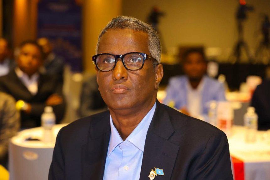 مبعوث رئيس الجمهورية للشؤون الجفاف يؤكد أن مليشيات الشباب تساهم في زيادة الجفاف مبعوث رئيس الجمهورية للشؤون الجفاف يؤكد أن مليشيات الشباب تساهم في زيادة الجفاف