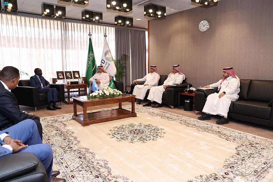 لقاء يجمع بين عمدة مقديشو والرئيس التنفيذي للصندوق السعودي للتنمية في الرياض لقاء يجمع بين عمدة مقديشو والرئيس التنفيذي للصندوق السعودي للتنمية في الرياض