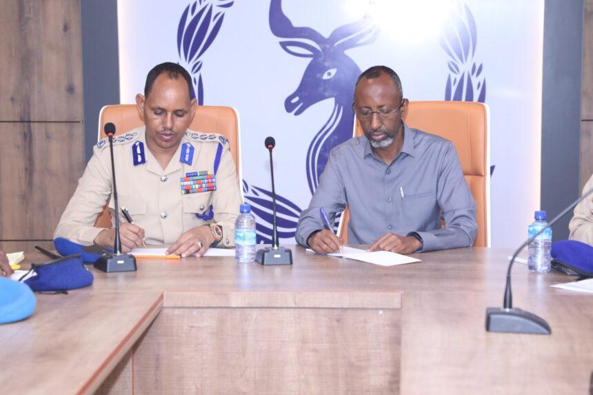 الشرطة الوطنية تعمل على تأمين مراكز امتحانات الثانوية العامة الشرطة الوطنية تعمل على تأمين مراكز امتحانات الثانوية العامة