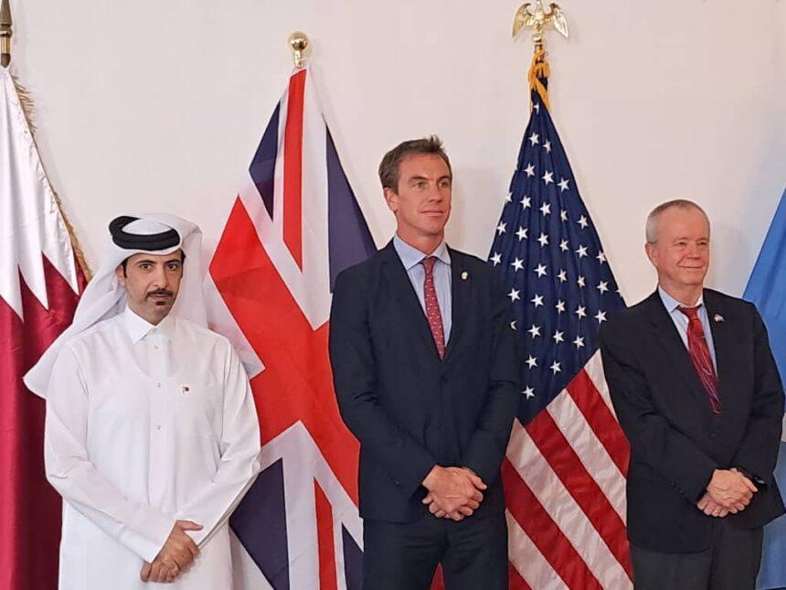 أعلنت قطر والولايات المتحدة والمملكة المتحدة أنها ستدعم الصومال بمبلغ 10.5 مليون دولار أعلنت قطر والولايات المتحدة والمملكة المتحدة أنها ستدعم الصومال بمبلغ 10.5 مليون دولار