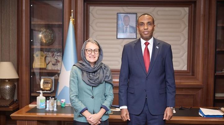 الحكومة الصومالية ترحب بدعم الاتحاد الأوروبي لميزانيتها الحكومة الصومالية ترحب بدعم الاتحاد الأوروبي لميزانيتها