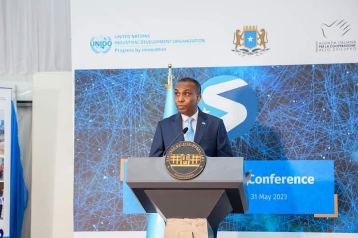 رئيس الوزراء يفتتح مؤتمر الإقتصاد الوطني رئيس الوزراء يفتتح مؤتمر الإقتصاد الوطني