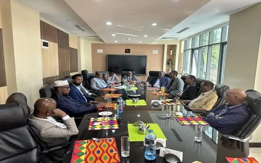 عقد اجتماع في نيروبي لمناقشة الوضع السياسي في ولاية بونتلاند الصومالية عقد اجتماع في نيروبي لمناقشة الوضع السياسي في ولاية بونتلاند الصومالية