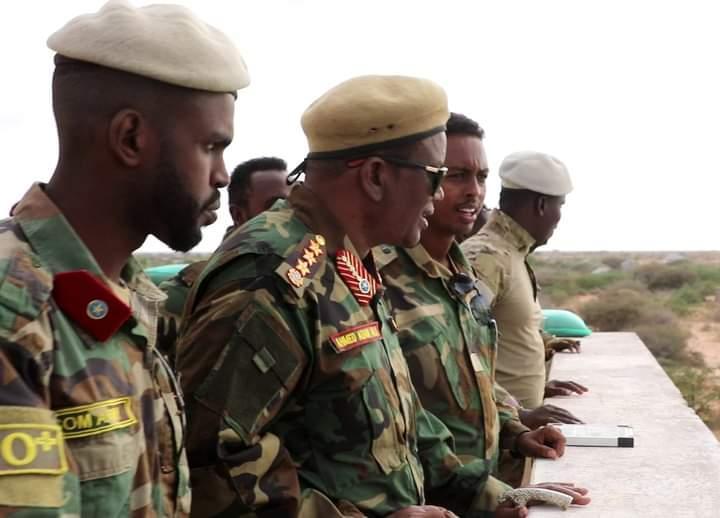 قائد القوات البرية يصل منطقة غلعد قائد القوات البرية يصل منطقة غلعد