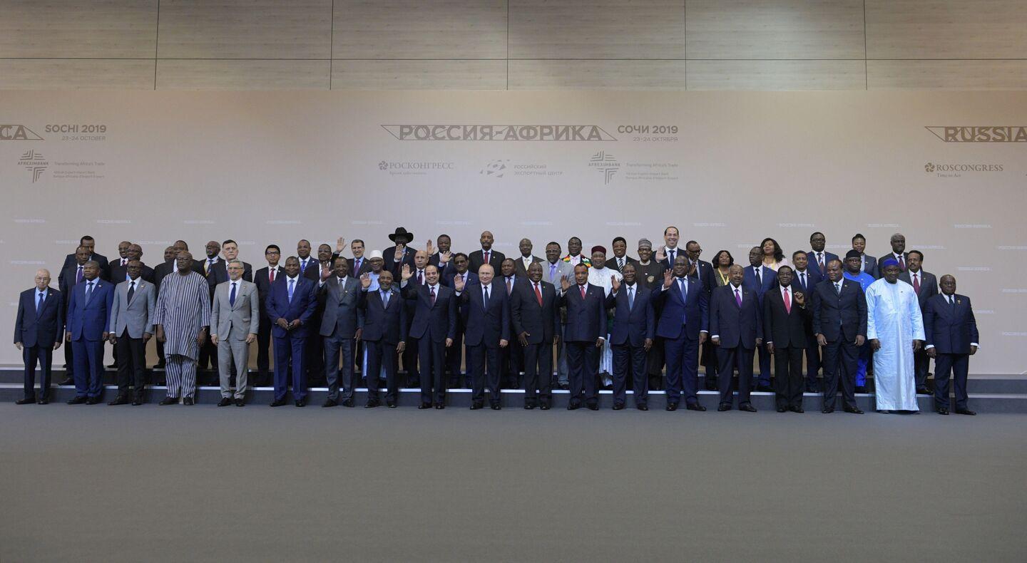 خبيرة: القمة الروسية - الأفريقية فرصة لتحقيق علاقات استراتيجية مع روسيا خبيرة: القمة الروسية - الأفريقية فرصة لتحقيق علاقات استراتيجية مع روسيا