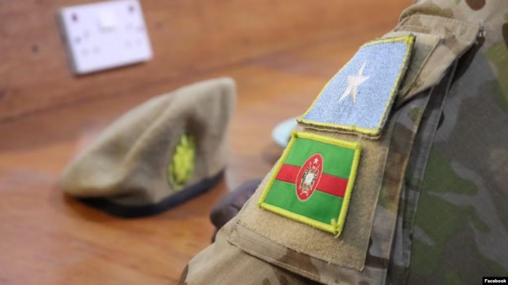 اعتقال ضباط بتهمة تسهيل هجوم انتحاري استهدف أكاديمية جالي سياد العسكرية في مقديشو اعتقال ضباط بتهمة تسهيل هجوم انتحاري استهدف أكاديمية جالي سياد العسكرية في مقديشو