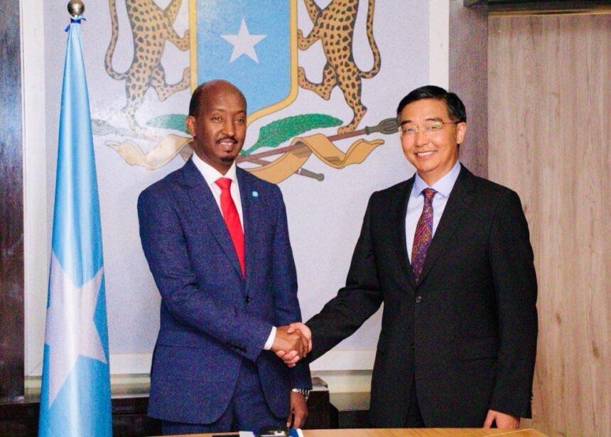 الصومال والصين يجددان مذكرة التفاهم في مجال الصيد البحري الصومال والصين يجددان مذكرة التفاهم في مجال الصيد البحري