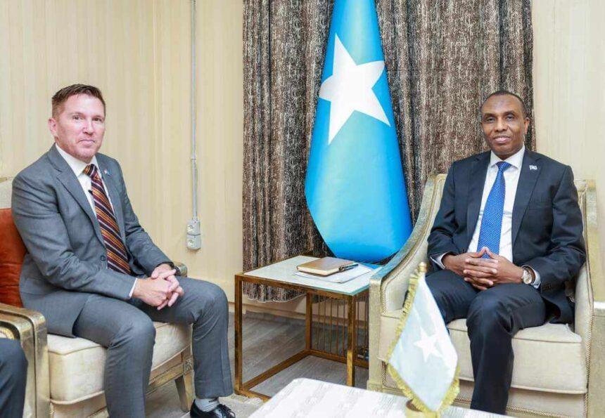 الصومال وأمريكا تبحثان مكافحة الإرهاب الصومال وأمريكا تبحثان مكافحة الإرهاب