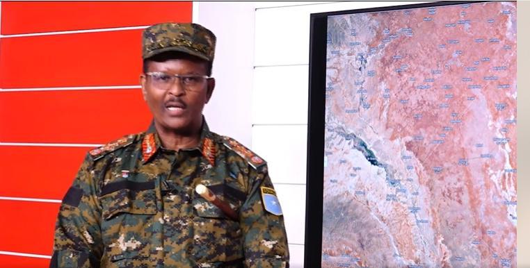 الناطق باسم وزارة الدفاع يدعو المواطنين إلى الإبتعاد عن المناطق التي تتحصن فيها مليشيات الشباب الناطق باسم وزارة الدفاع يدعو المواطنين إلى الإبتعاد عن المناطق التي تتحصن فيها مليشيات الشباب