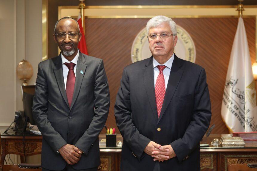 الصومال ومصر يبحثان سبل التعاون المشترك الصومال ومصر يبحثان سبل التعاون المشترك