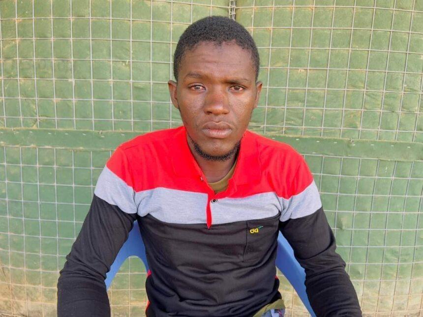 استسلام أحد عناصر حركة الشباب للجيش الصومالي استسلام أحد عناصر حركة الشباب للجيش الصومالي