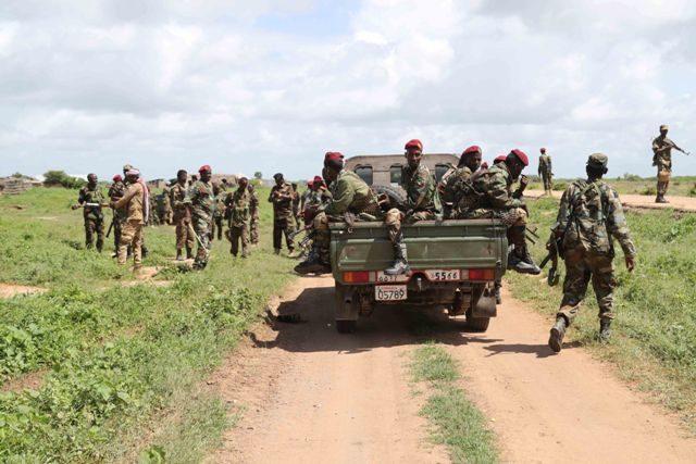 وصول قوات الجيش الوطني إلى مشارف مدينة عيل بور الإستراتيجية الواقعة وسط البلاد وصول قوات الجيش الوطني إلى مشارف مدينة عيل بور الإستراتيجية الواقعة وسط البلاد