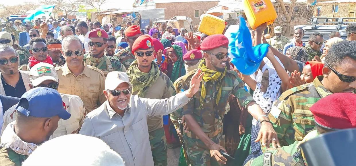 نائب رئيس ولاية بونت لاند يزور محافظة سول بعد 16 من طرده عنها نائب رئيس ولاية بونت لاند يزور محافظة سول بعد 16 من طرده عنها