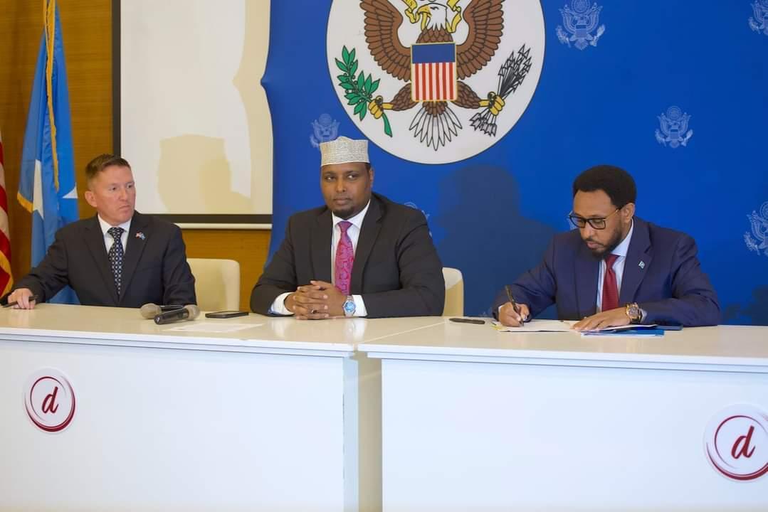 مساعدات تنموية من أمريكا للصومال بقيمة 92.6 مليون دولار مساعدات تنموية من أمريكا للصومال بقيمة 92.6 مليون دولار