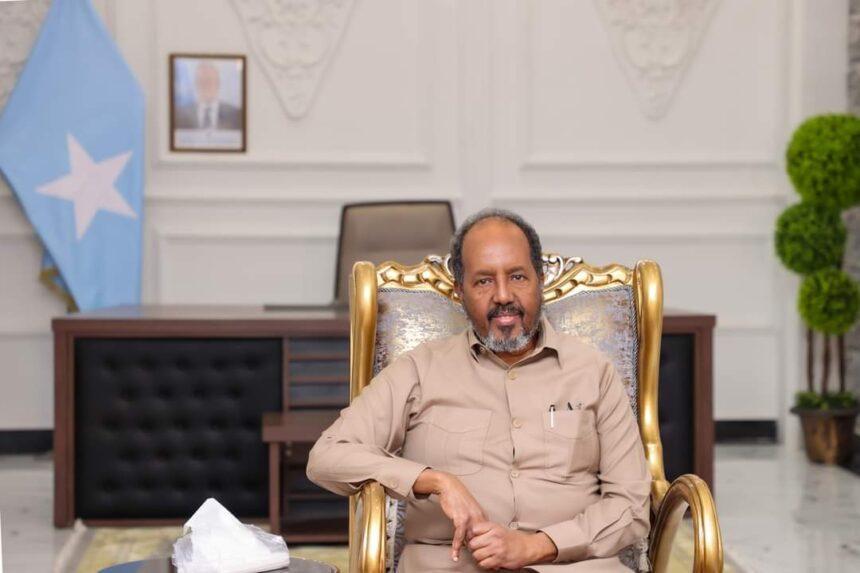 رئيس الجمهورية يتعهد بتعزيز جهود محاربة الإرهاب رئيس الجمهورية يتعهد بتعزيز جهود محاربة الإرهاب