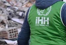 وصول مساعدات تركية إلى الصومال لإغاثة متضرري الفيضانات وصول مساعدات تركية إلى الصومال لإغاثة متضرري الفيضانات