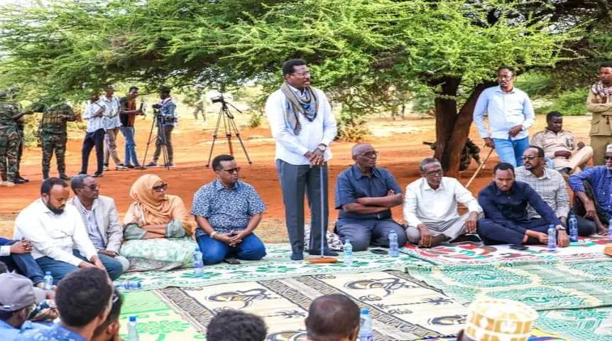 إبرام اتفاقية لوقف معارك بين مليشيات عشائر في وسط الصومال إبرام اتفاقية لوقف معارك بين مليشيات عشائر في وسط الصومال