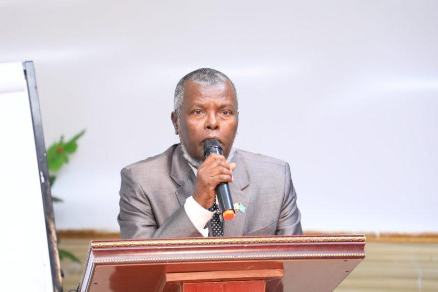 مدير عام وزارة الإعلام يفتتح دورة تدريبية لـ35 من موظفي الوزارة مدير عام وزارة الإعلام يفتتح دورة تدريبية لـ35 من موظفي الوزارة