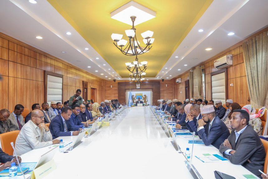 مجلس الوزراء يصادق على مذكرة التفاهم بشأن التعاون في مكافحة الفساد بين الصومال والسعودية مجلس الوزراء يصادق على مذكرة التفاهم بشأن التعاون في مكافحة الفساد بين الصومال والسعودية