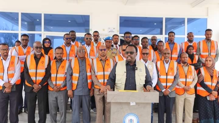 نائب رئيس الوزراء يترأس اجتماعا طارئا لمساعدة متضرري هجوم ليدو الإرهابي نائب رئيس الوزراء يترأس اجتماعا طارئا لمساعدة متضرري هجوم ليدو الإرهابي