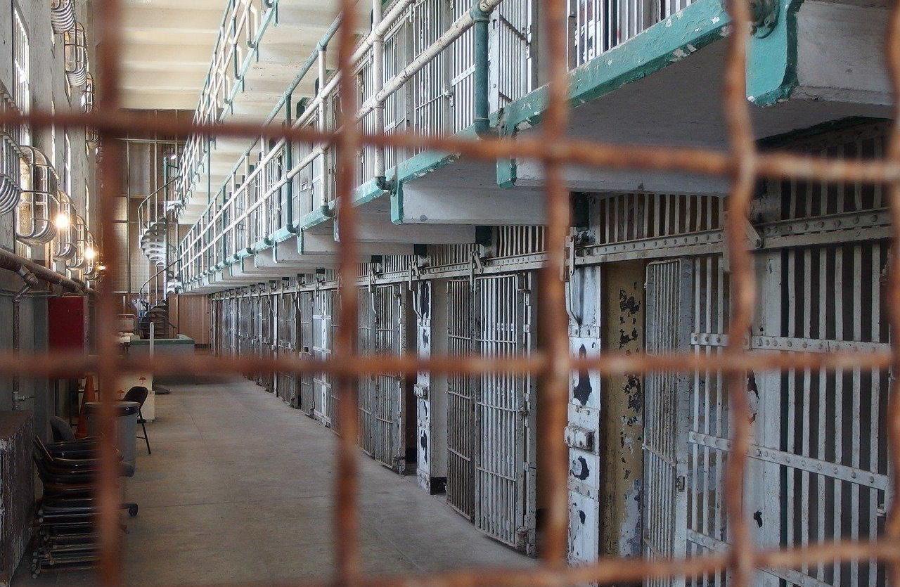 هروب عناصر من حركة الشباب محكوم عليهم بالإعدام من سجن في مدينة غالكعيو هروب عناصر من حركة الشباب محكوم عليهم بالإعدام من سجن في مدينة غالكعيو