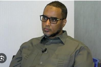 فهد ياسين يعلن إنهاء تعاونه مع الرئيس السابق محمد عبد الله فرماجو فهد ياسين يعلن إنهاء تعاونه مع الرئيس السابق محمد عبد الله فرماجو