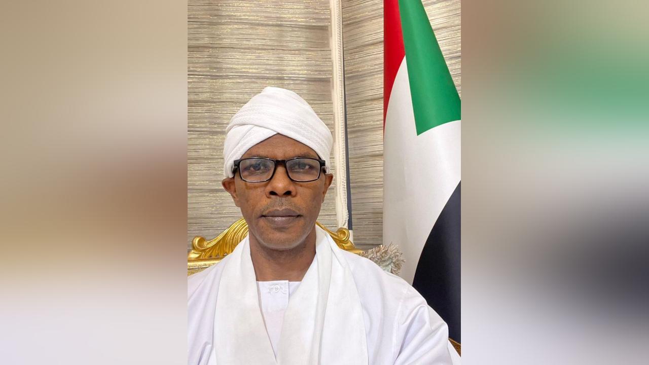 مقابلة القائم بأعمال سفارة الخرطوم بمقديشو مع التلفزيون الوطني حول آخر المستجدات في السودان مقابلة القائم بأعمال سفارة الخرطوم بمقديشو مع التلفزيون الوطني حول آخر المستجدات في السودان