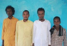 إسستسلام 4 من عناصر مليشيات الشباب إسستسلام 4 من عناصر مليشيات الشباب