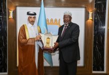 القائم بأعمال رئيس الجمهورية يستقبل السفير القطري القائم بأعمال رئيس الجمهورية يستقبل السفير القطري