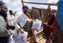 جمعية تركية تقدم مساعدات لـ850 ألف شخص في الصومال جمعية تركية تقدم مساعدات لـ850 ألف شخص في الصومال