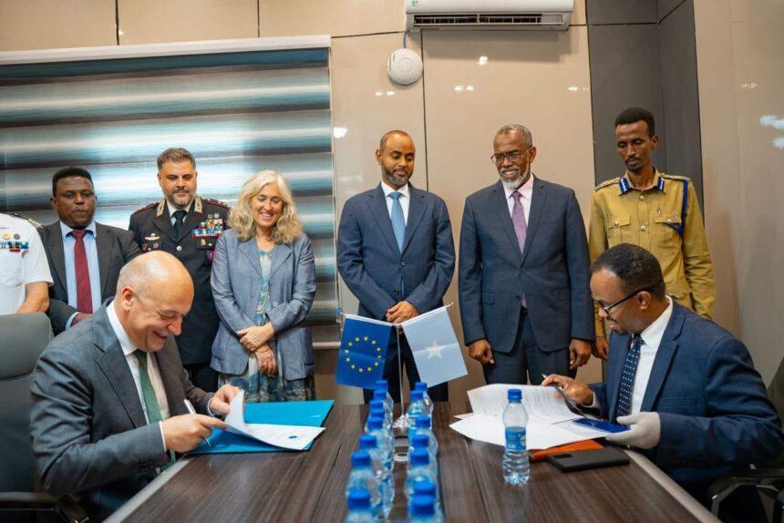 توقيع اتفاقية لبناء القدرات في الموانئ بالصومال توقيع اتفاقية لبناء القدرات في الموانئ بالصومال